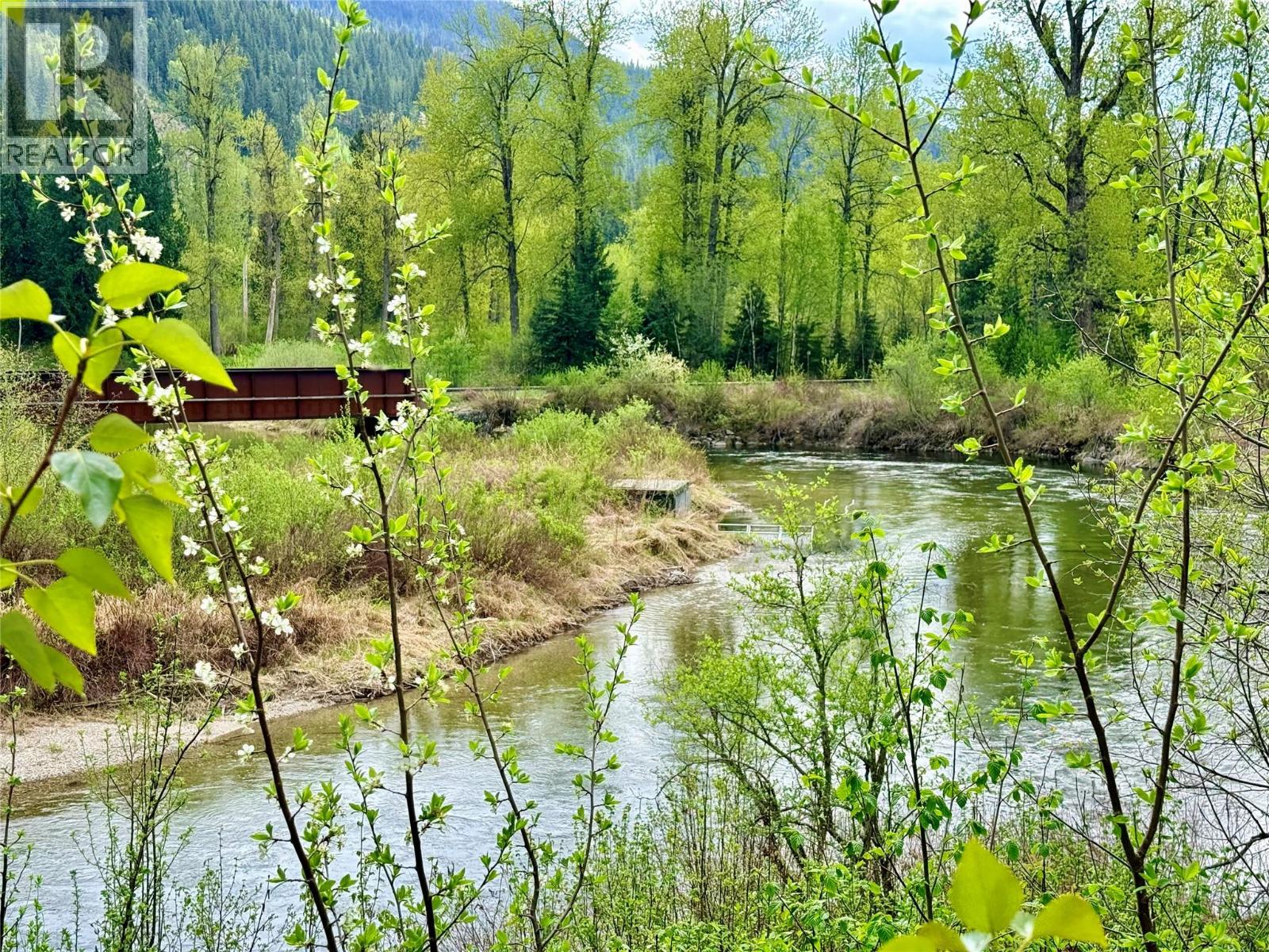 5704 Trans Canada Highway Property Photo 33