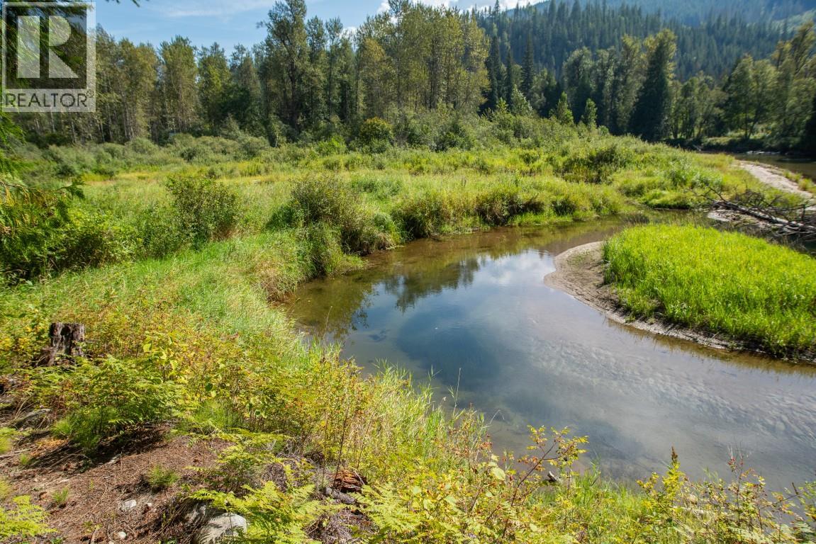 5704 Trans Canada Highway Property Photo 37