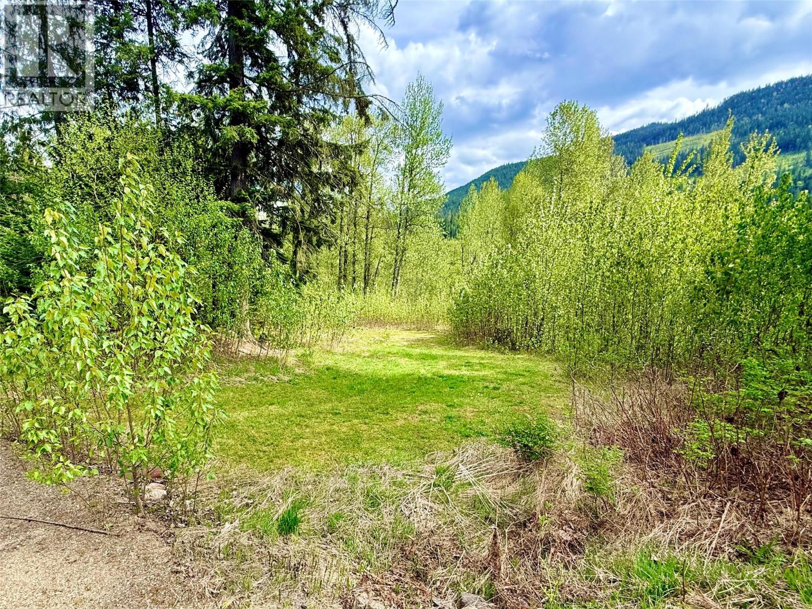 5704 Trans Canada Highway Property Photo 45