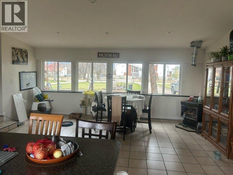 3687 Redecopp Road Property Photo 5