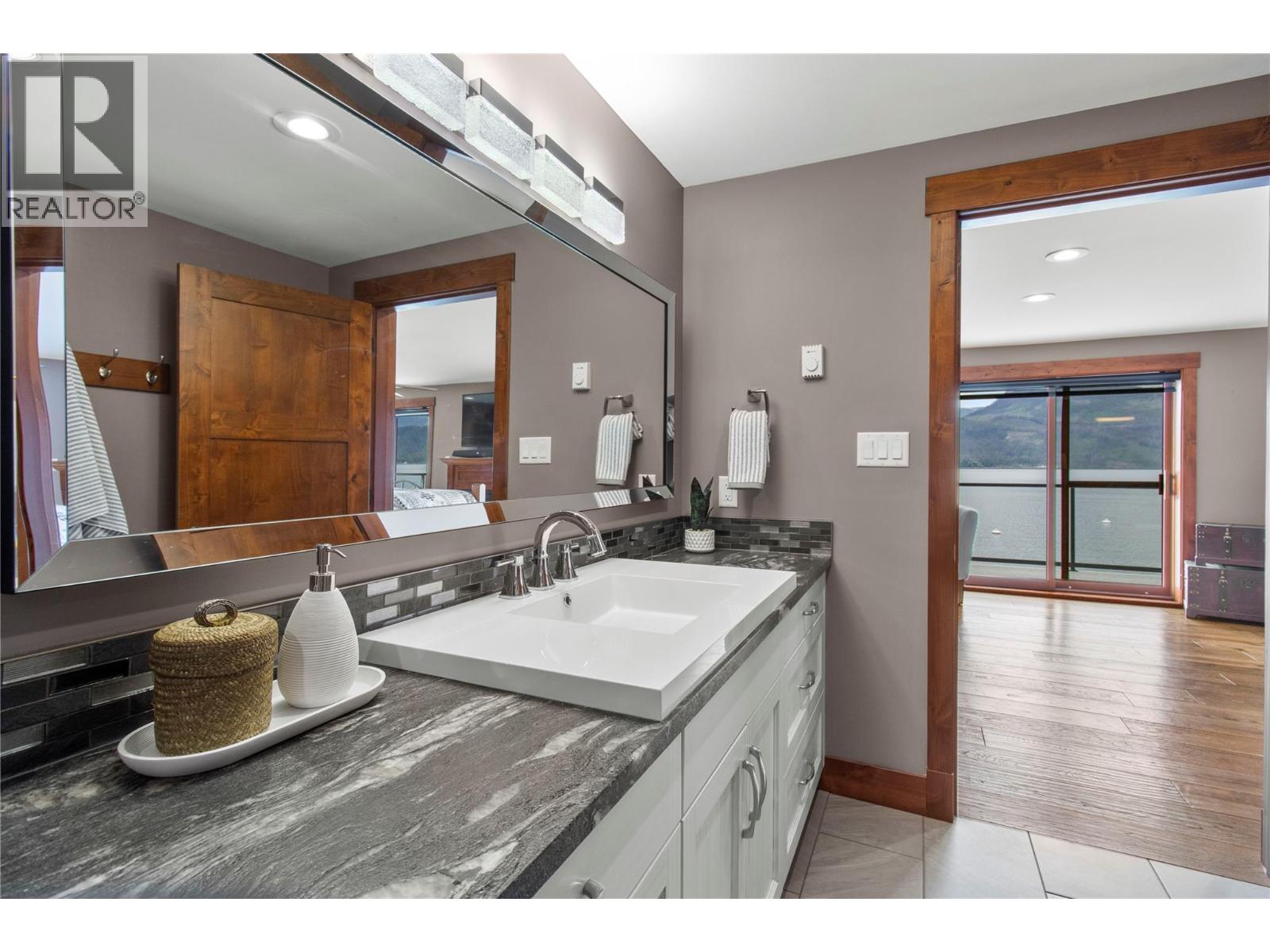 2609 Eagle Bay Road Property Photo 48