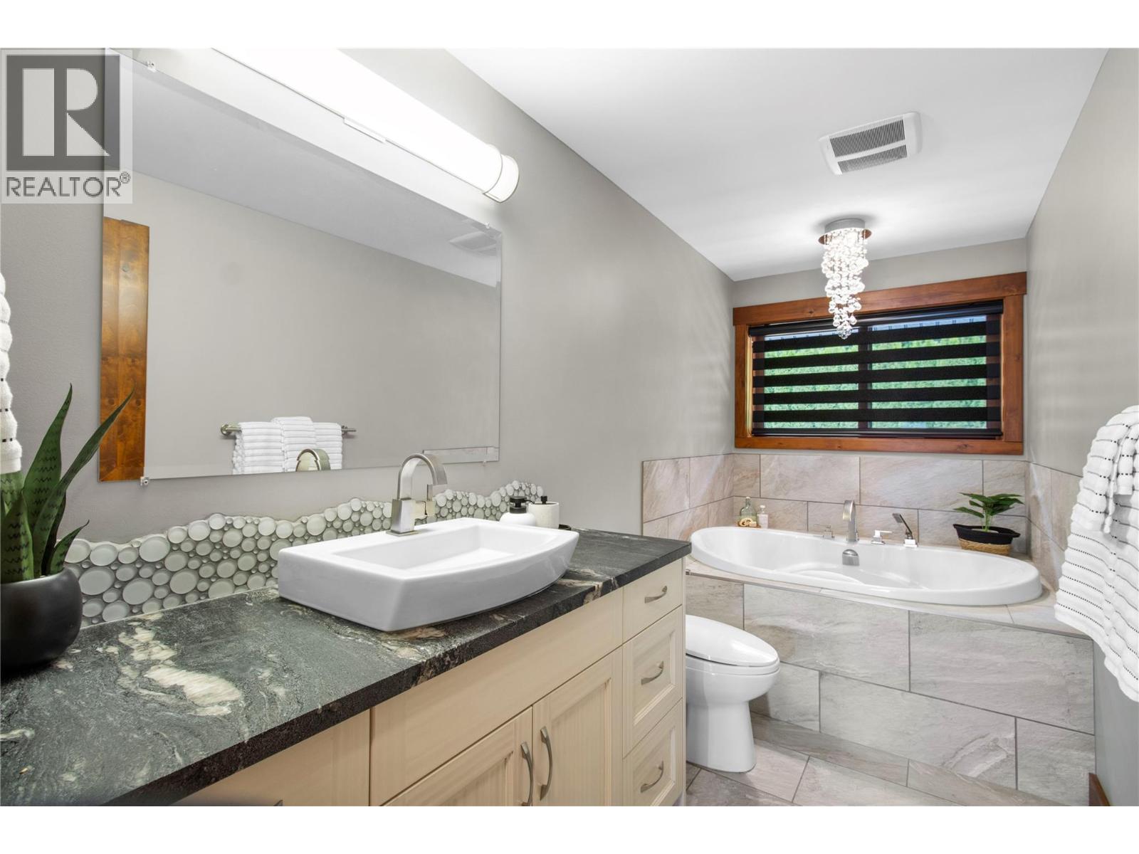 2609 Eagle Bay Road Property Photo 54