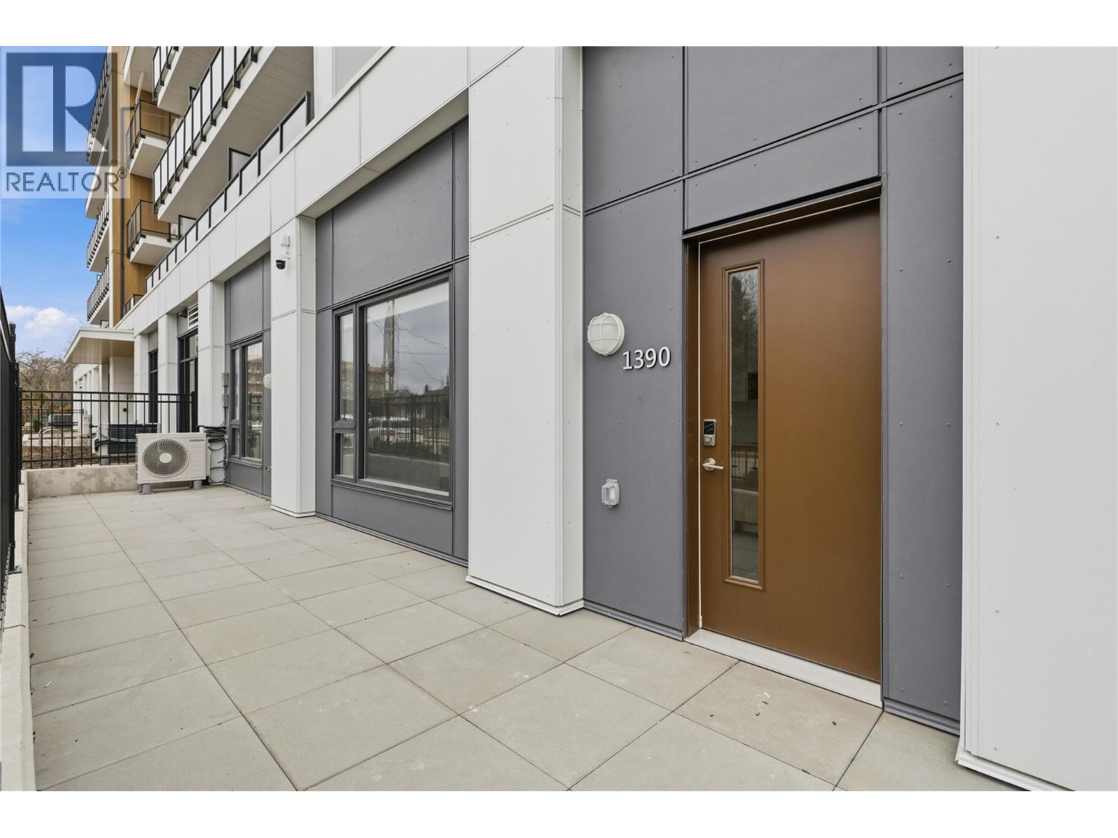 1390 Pridham Avenue Unit# Th4 Lot# 3 Property Photo 3