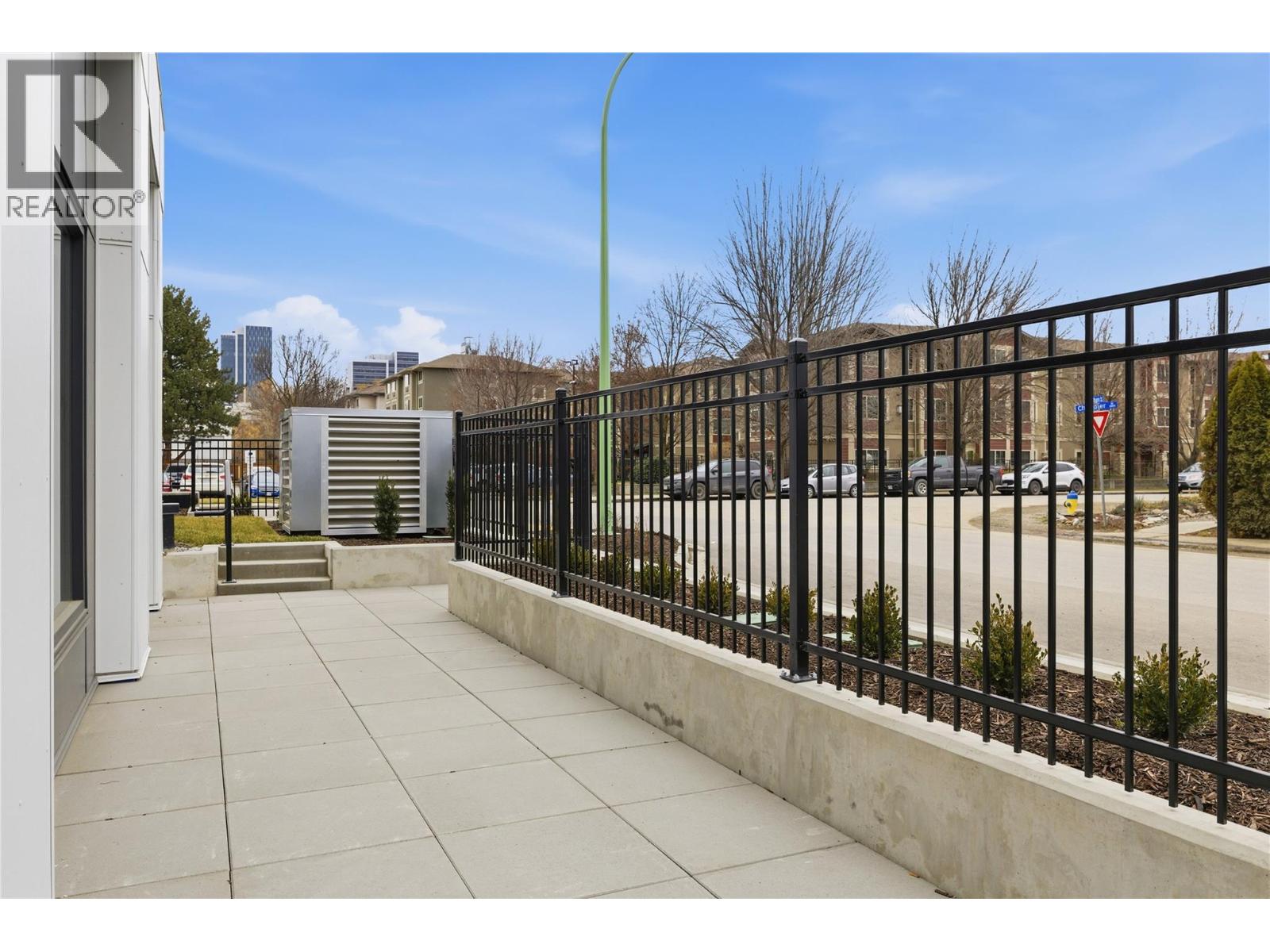 1390 Pridham Avenue Unit# Th4 Lot# 3 Property Photo 5