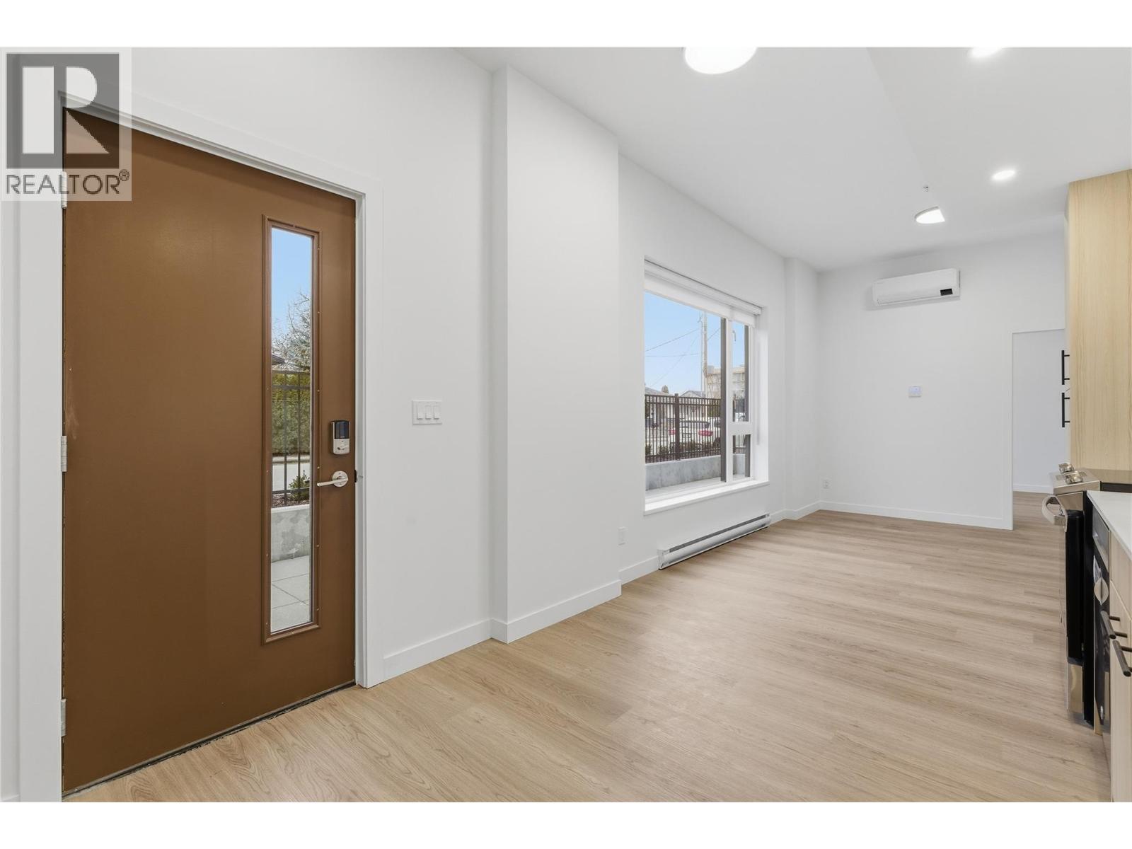 1390 Pridham Avenue Unit# Th4 Lot# 3 Property Photo 13