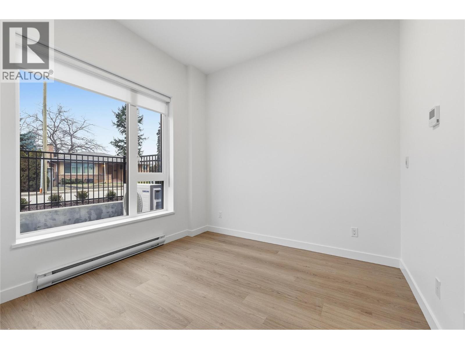 1390 Pridham Avenue Unit# Th4 Lot# 3 Property Photo 17