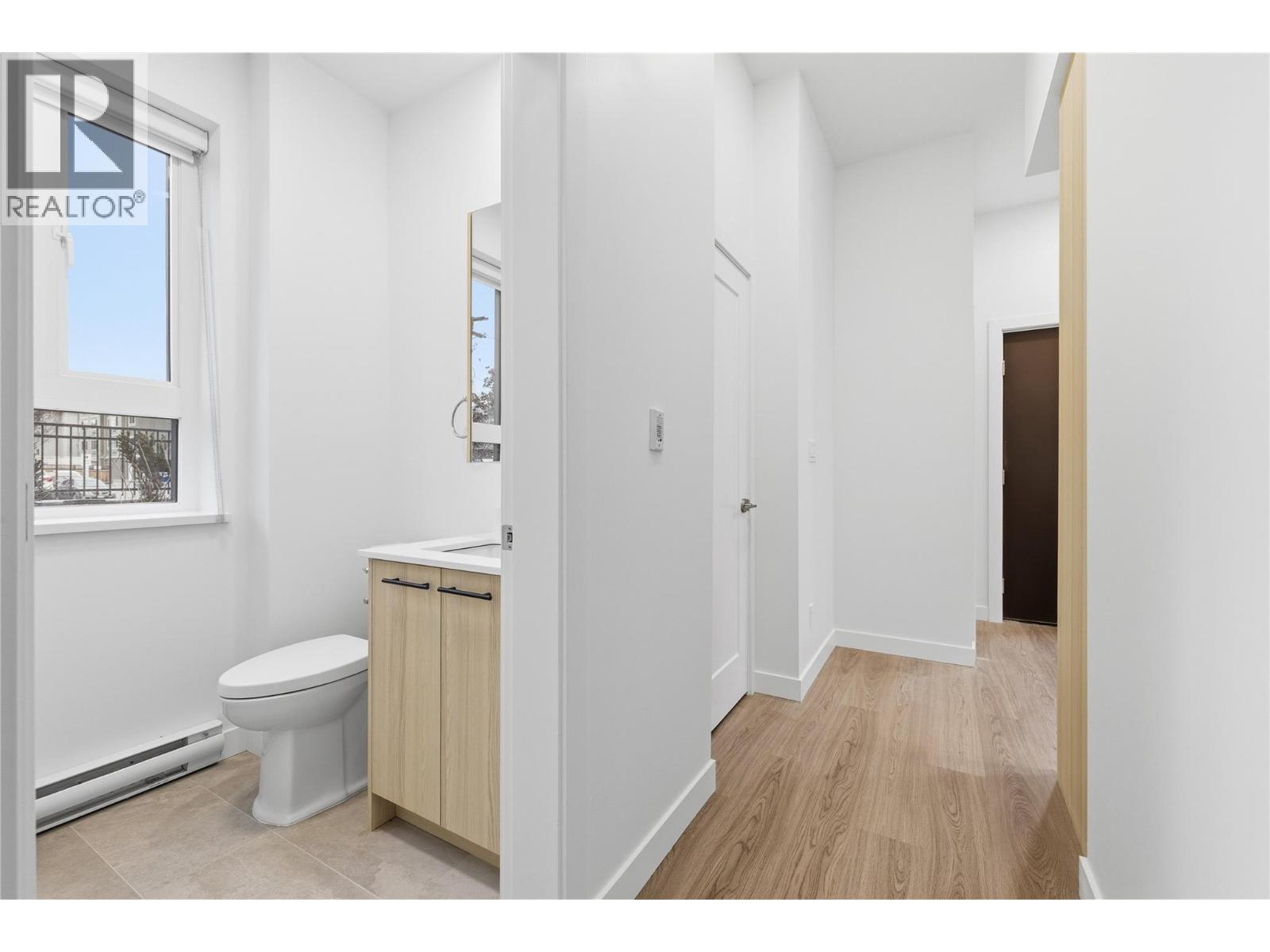 1390 Pridham Avenue Unit# Th4 Lot# 3 Property Photo 20