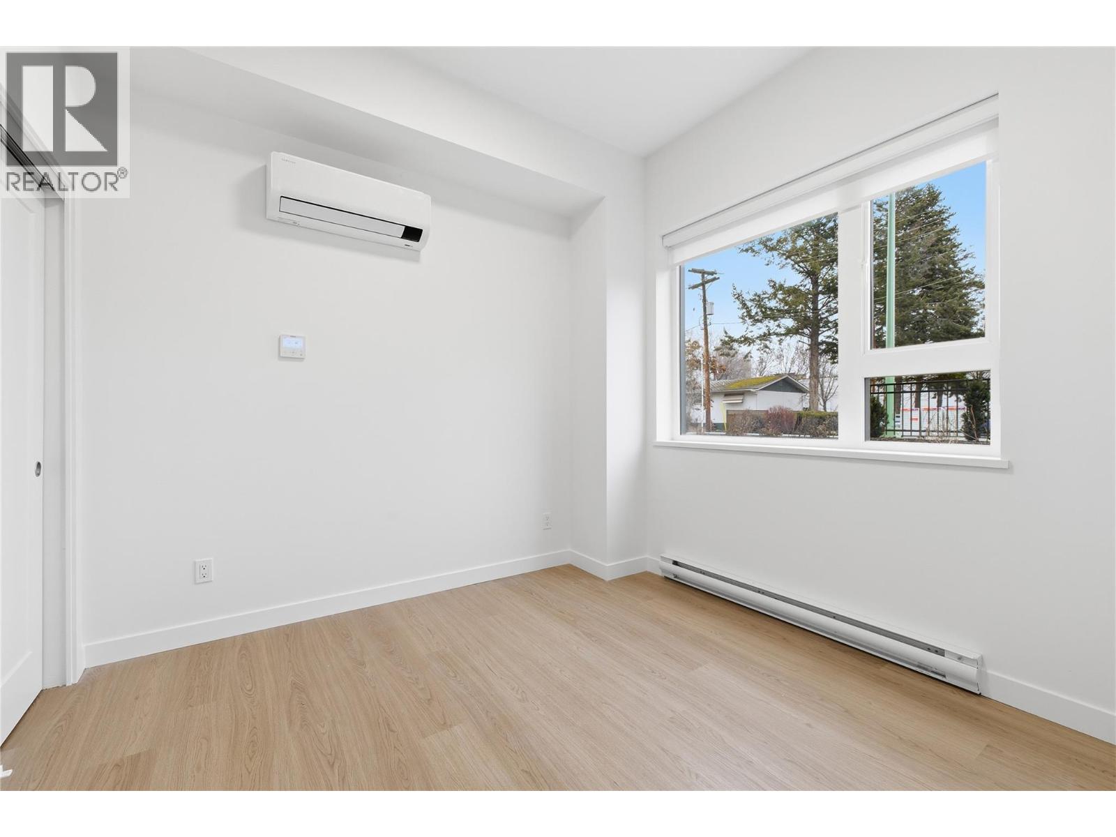 1390 Pridham Avenue Unit# Th4 Lot# 3 Property Photo 23