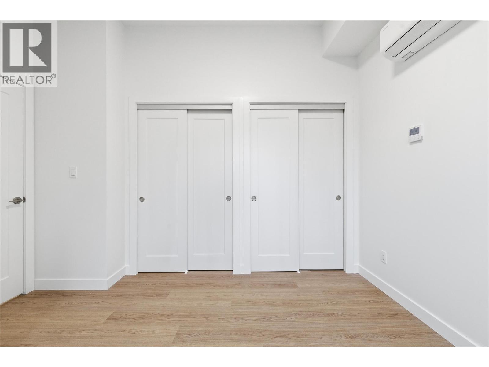 1390 Pridham Avenue Unit# Th4 Lot# 3 Property Photo 24