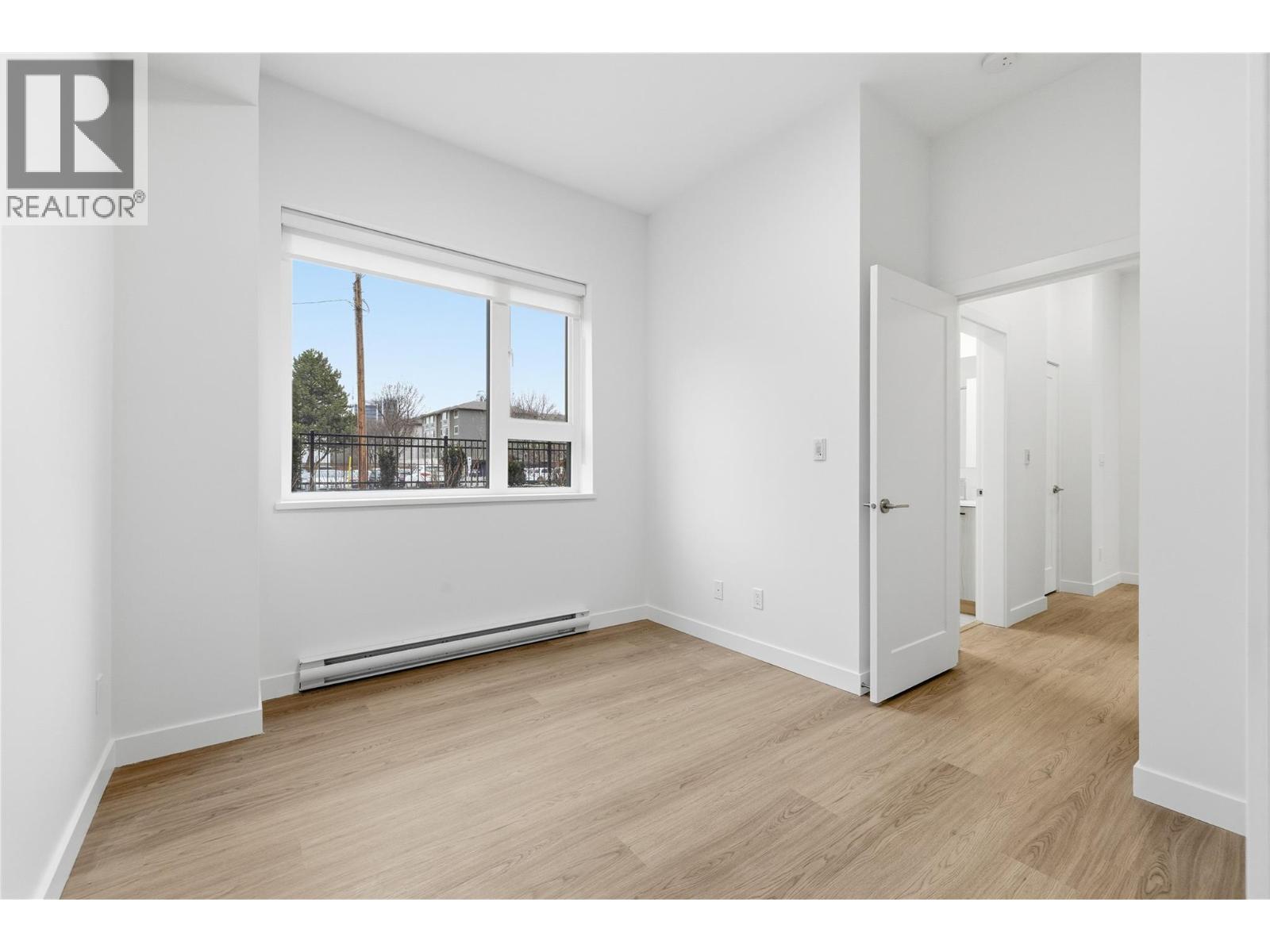 1390 Pridham Avenue Unit# Th4 Lot# 3 Property Photo 25