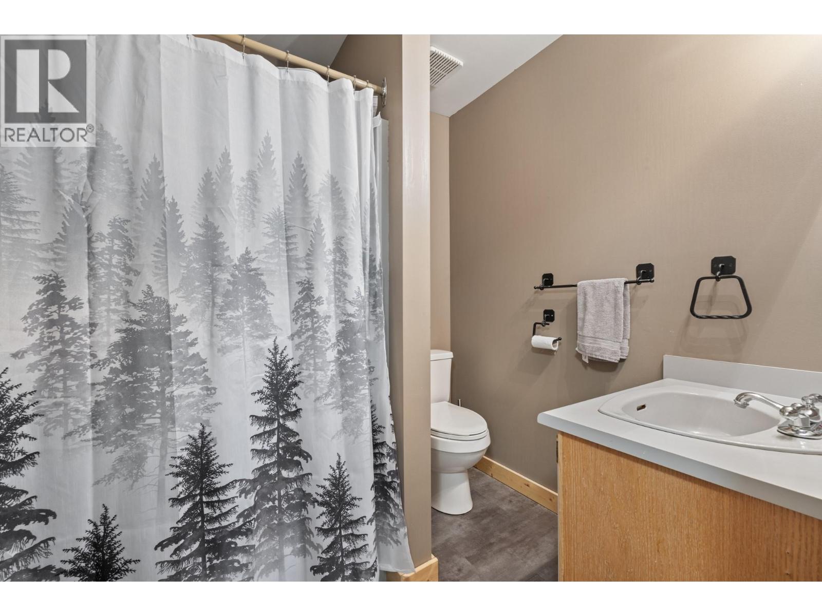 7375 Porcupine Road Unit# B3 Property Photo 16
