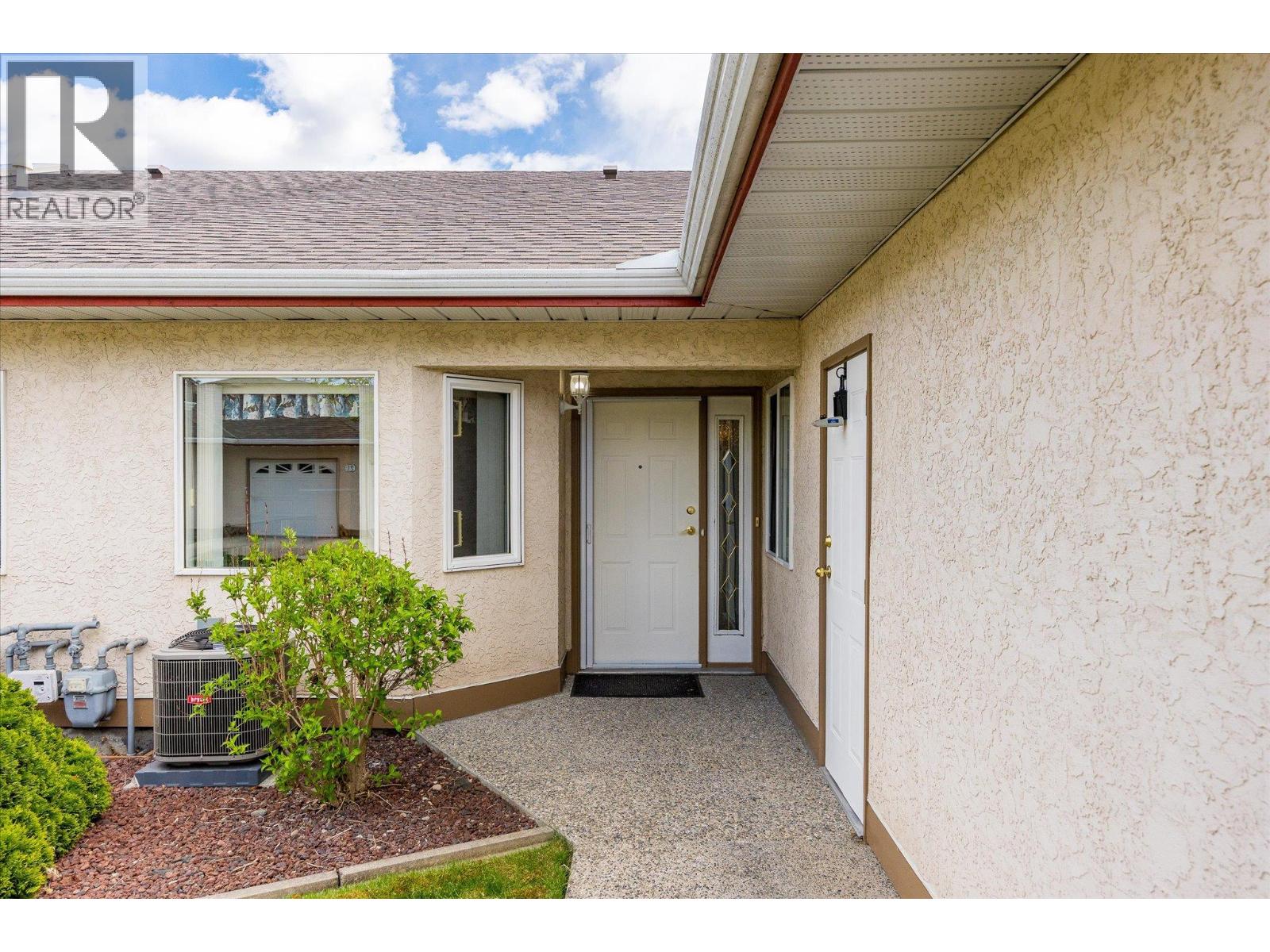 1874 Parkview Crescent Unit# 17 Property Photo 6