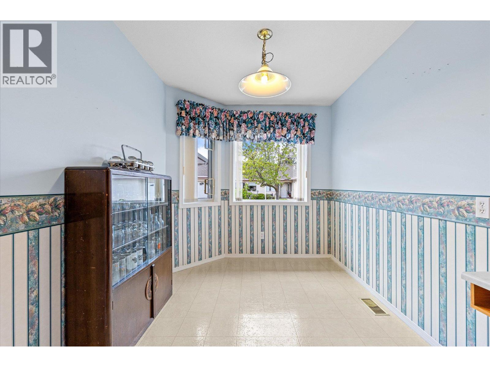 1874 Parkview Crescent Unit# 17 Property Photo 16