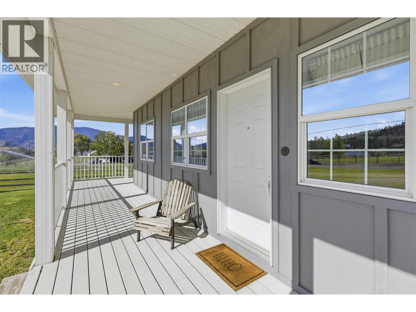 1956 Gardiner Road Property Photo 3