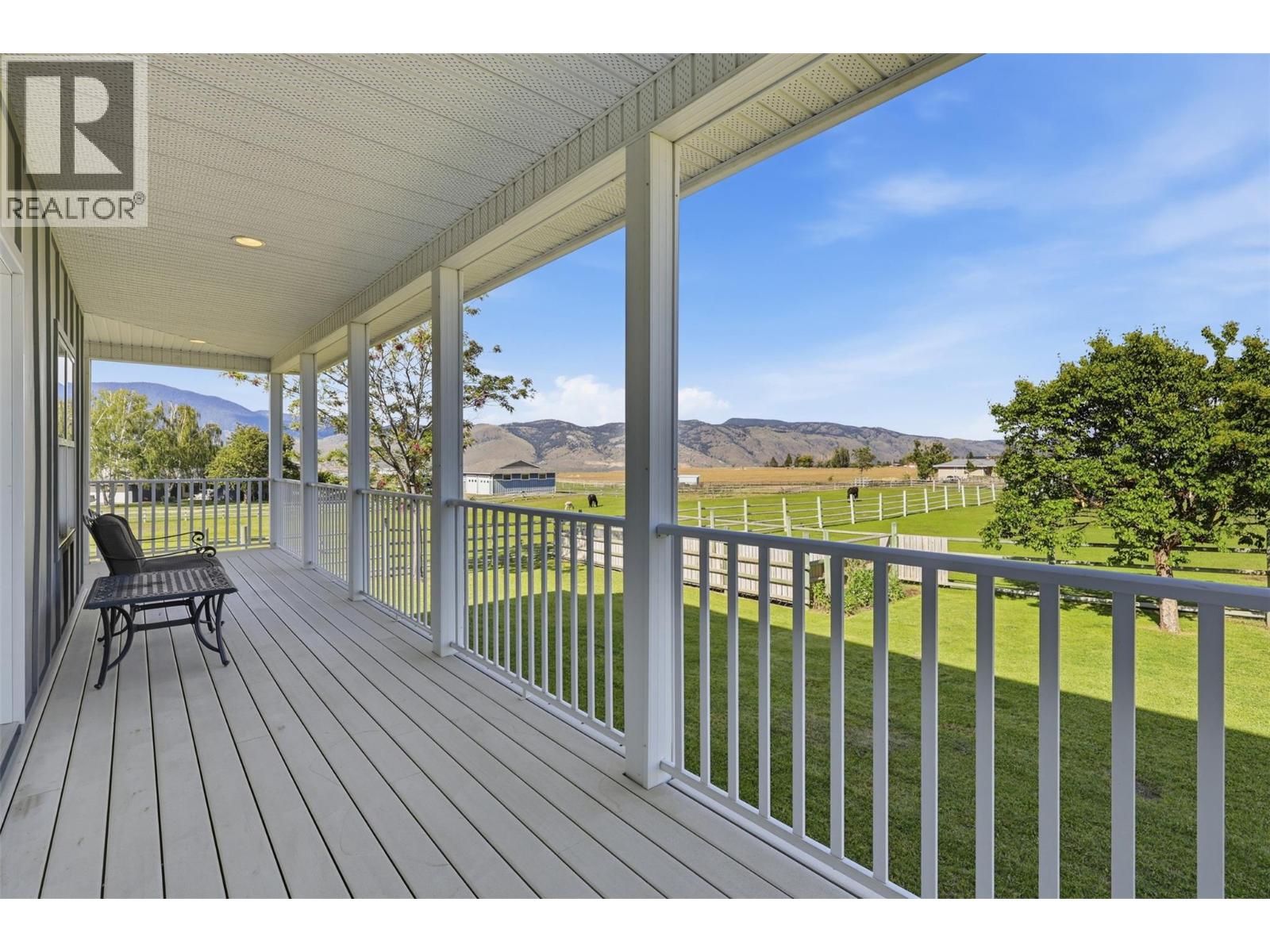 1956 Gardiner Road Property Photo 5