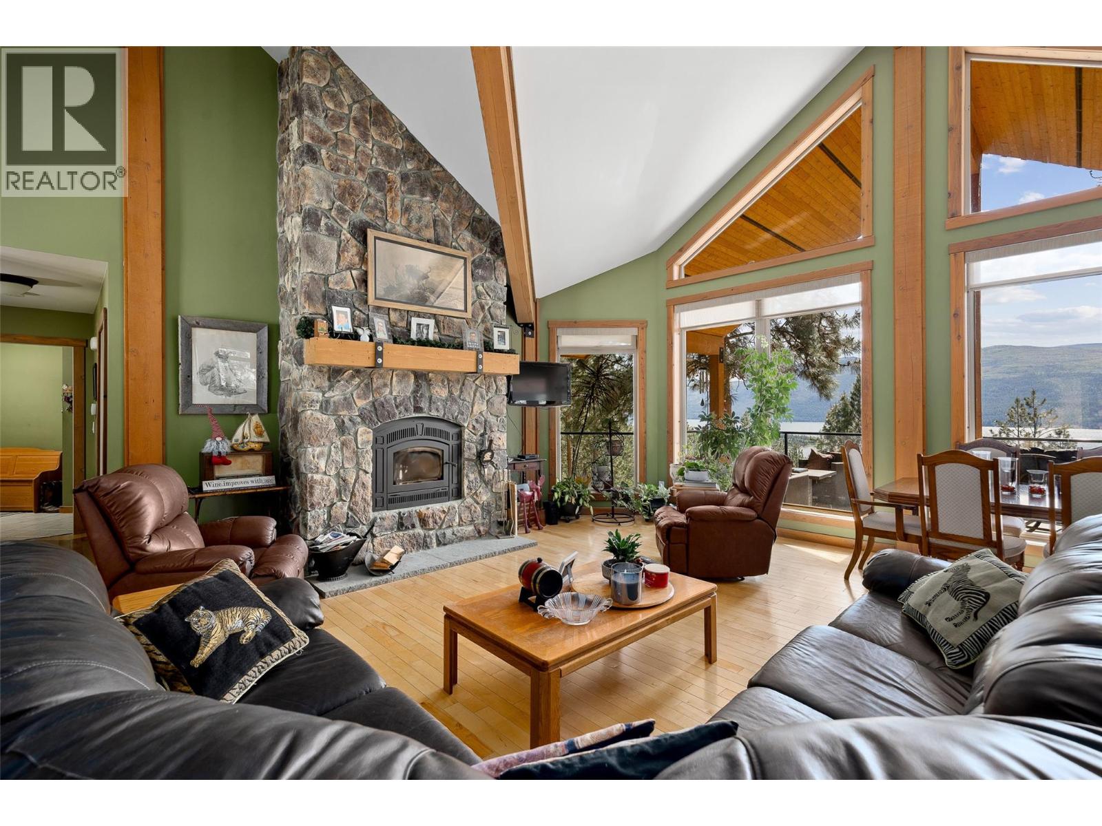 17142 Commonage Road Property Photo 13