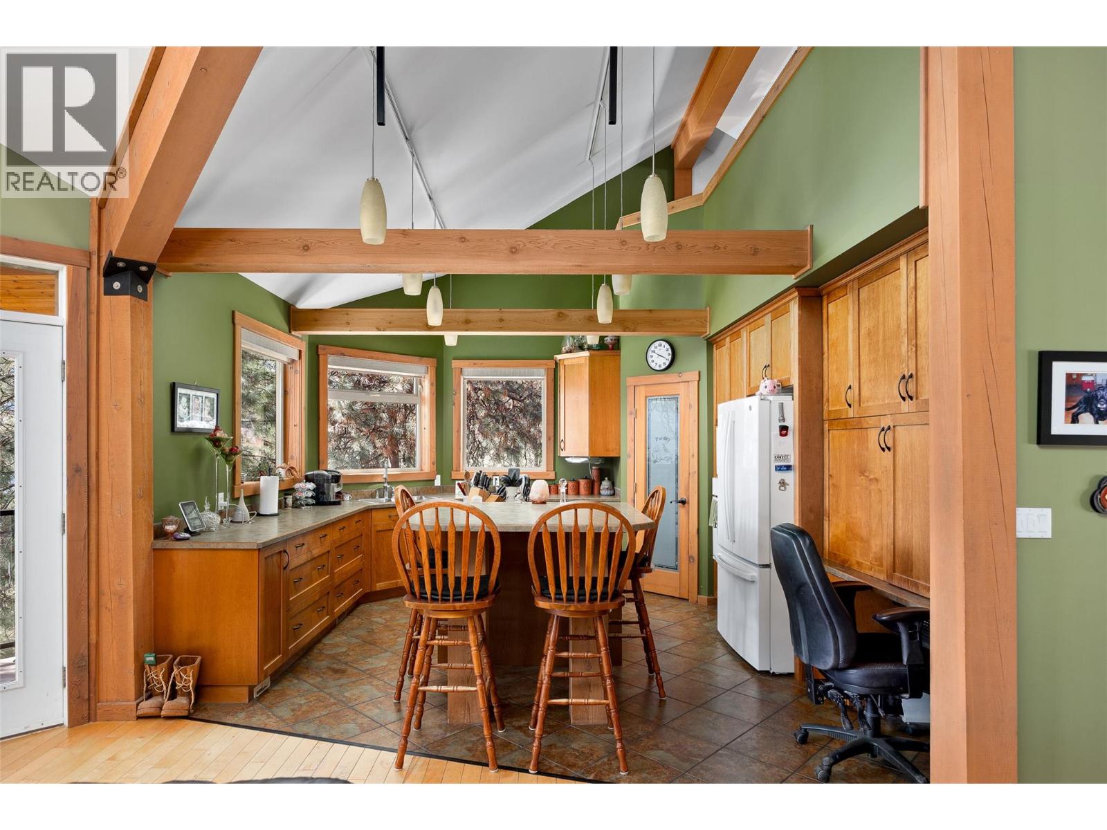 17142 Commonage Road Property Photo 16