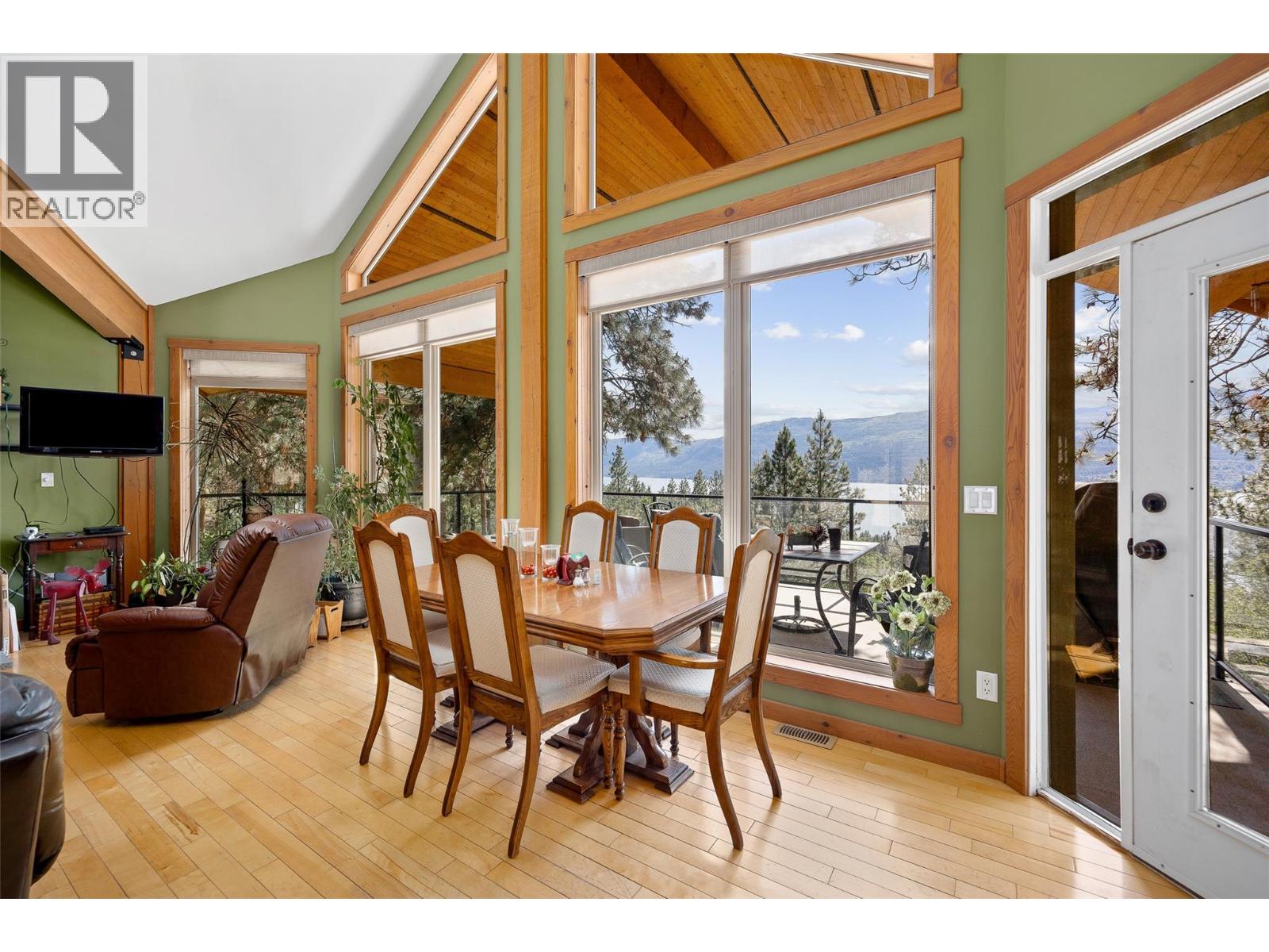 17142 Commonage Road Property Photo 19