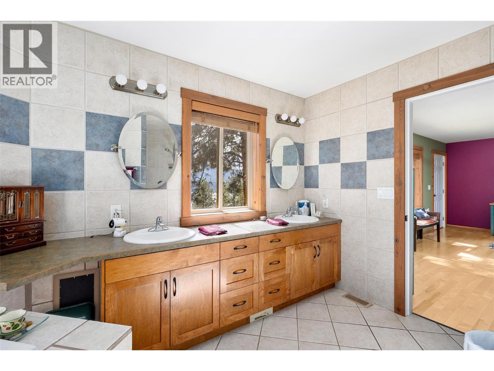 17142 Commonage Road Property Photo 29