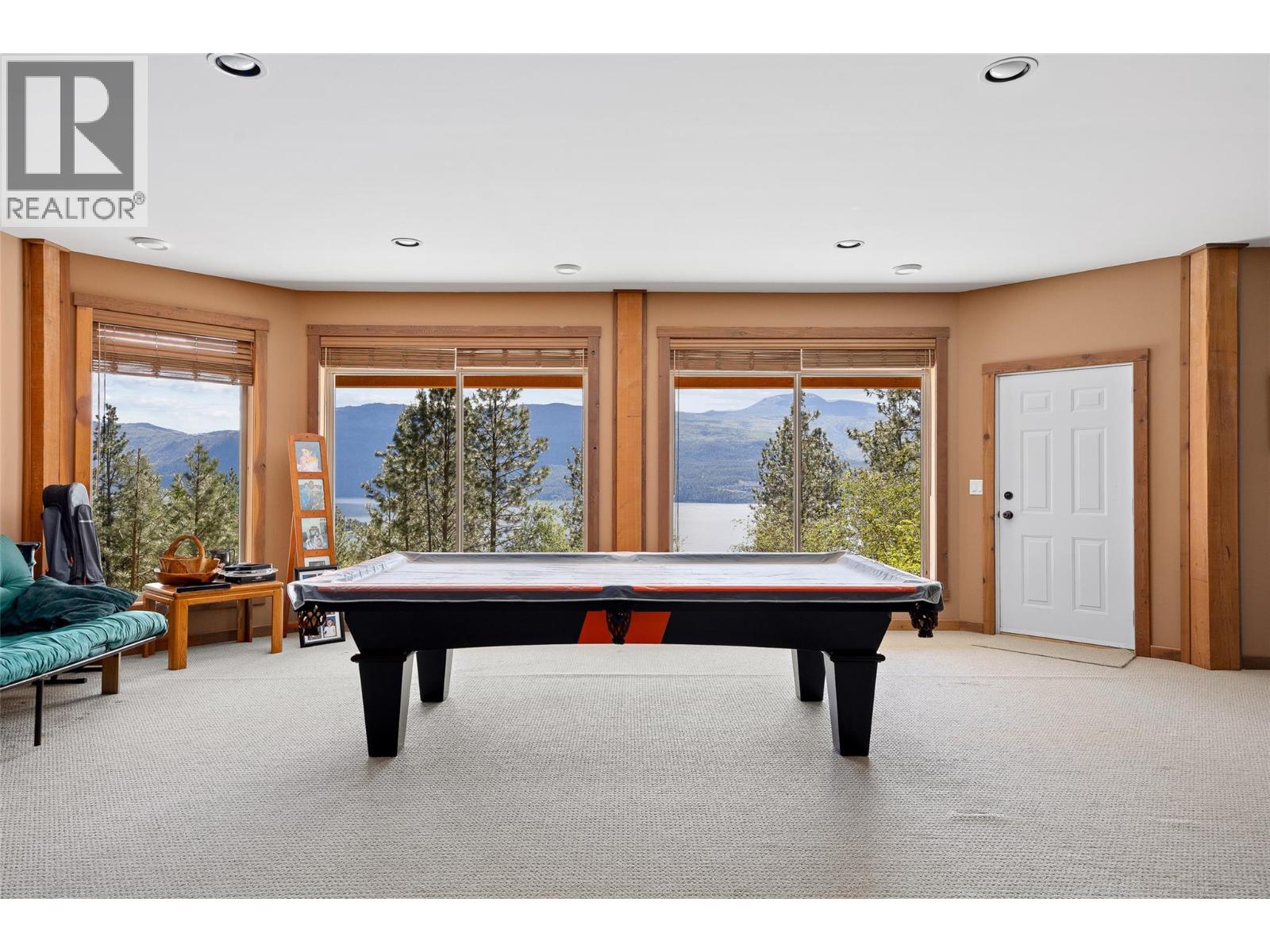 17142 Commonage Road Property Photo 32