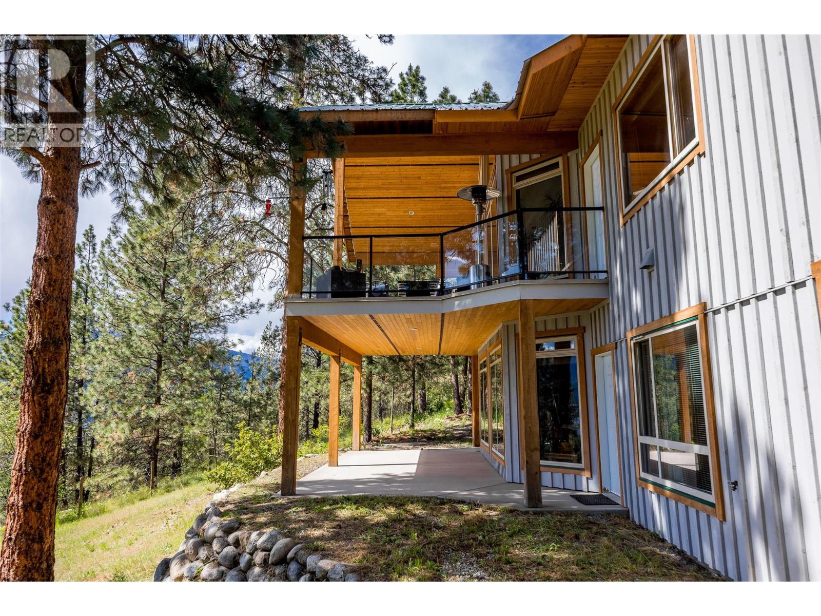 17142 Commonage Road Property Photo 36