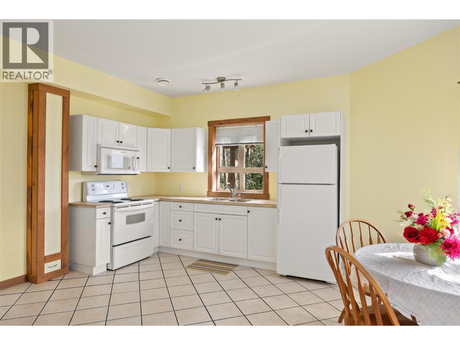 17142 Commonage Road Property Photo 38