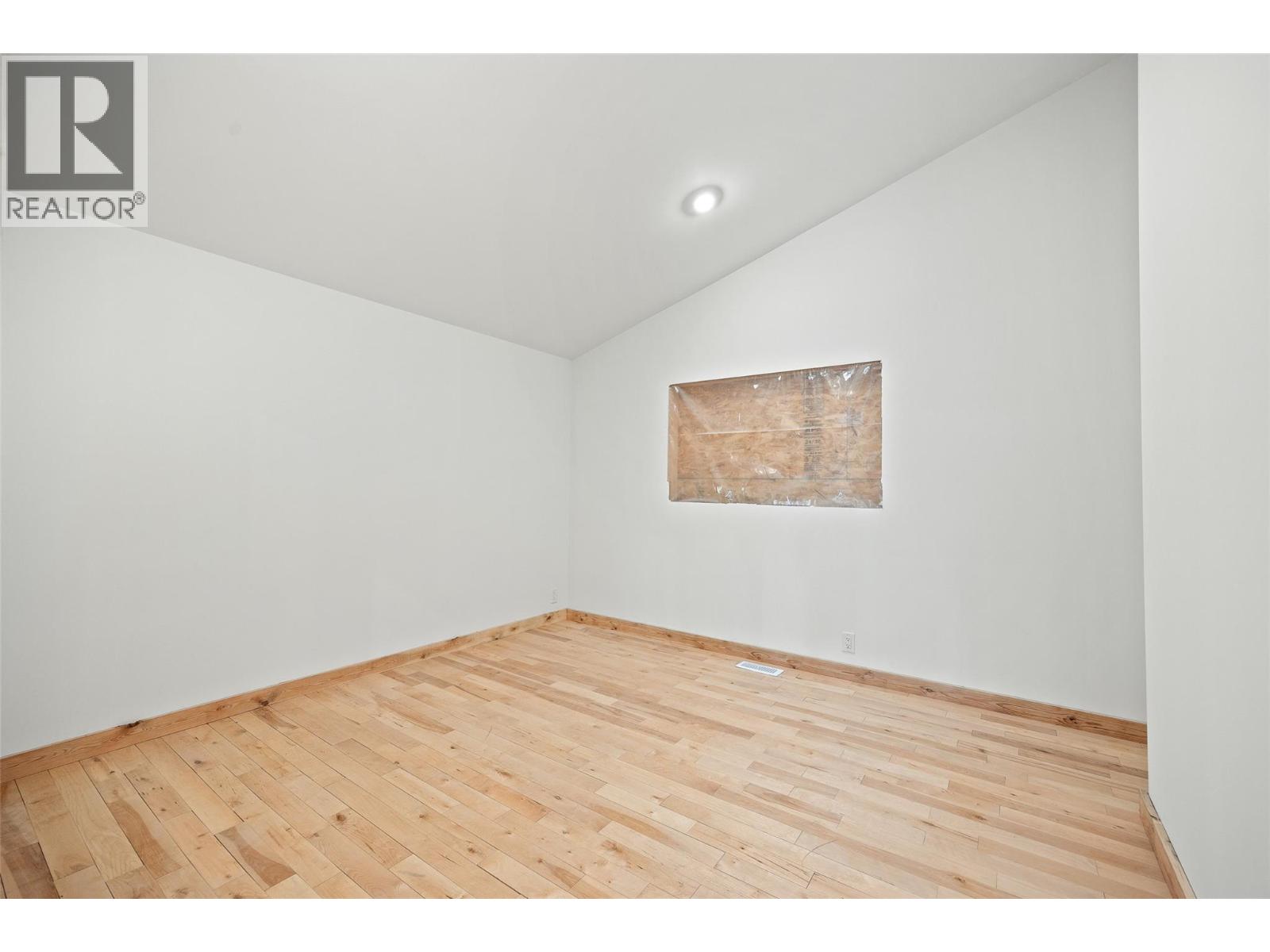 17142 Commonage Road Property Photo 47
