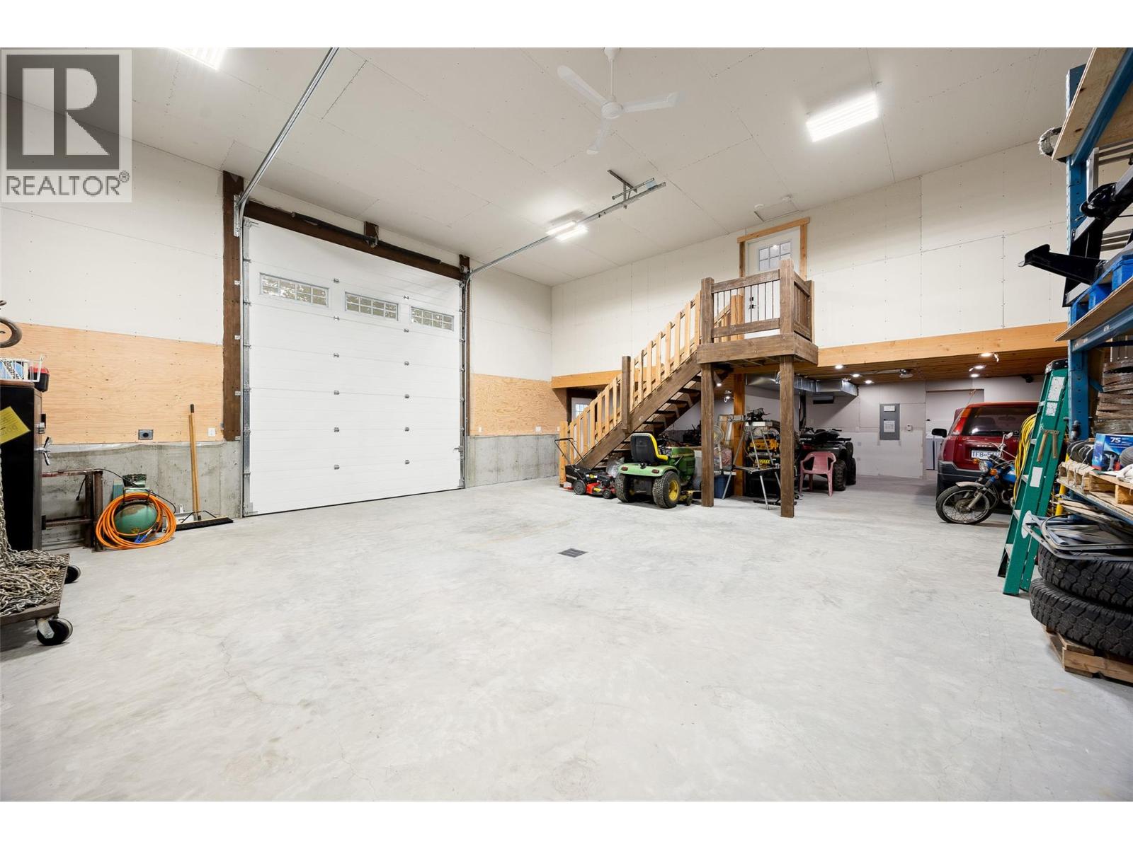17142 Commonage Road Property Photo 50