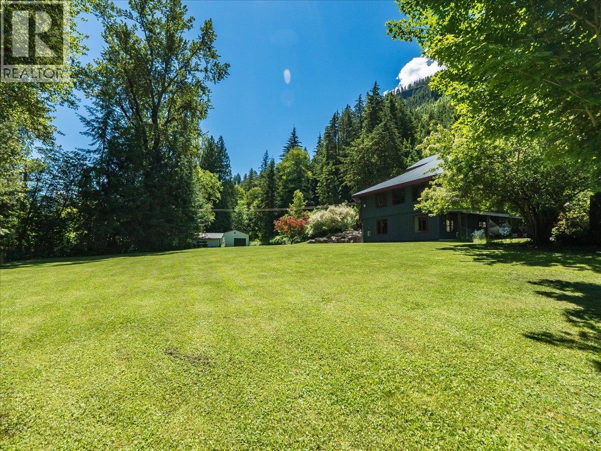 2809 Slocan Valley West Road Property Photo 7
