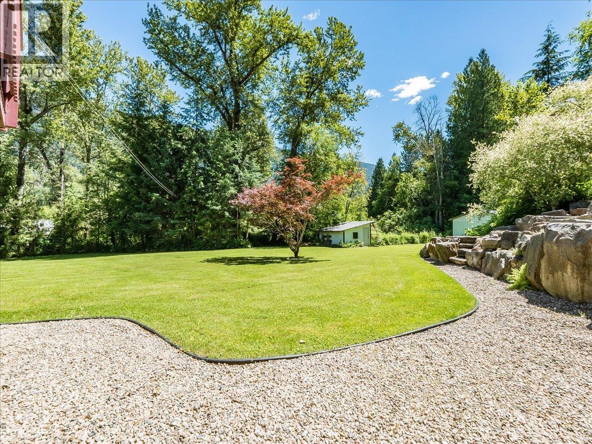 2809 Slocan Valley West Road Property Photo 17