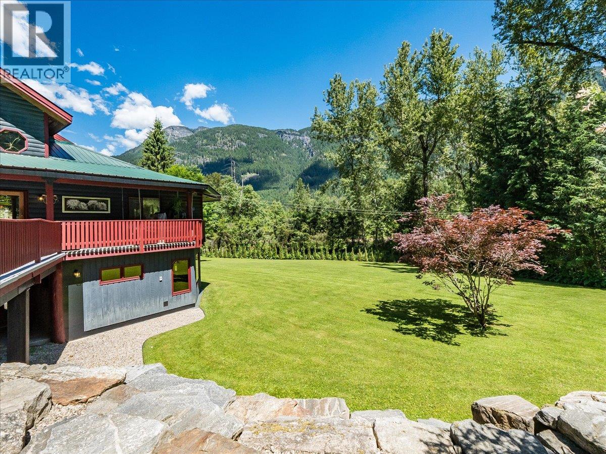 2809 Slocan Valley West Road Property Photo 18