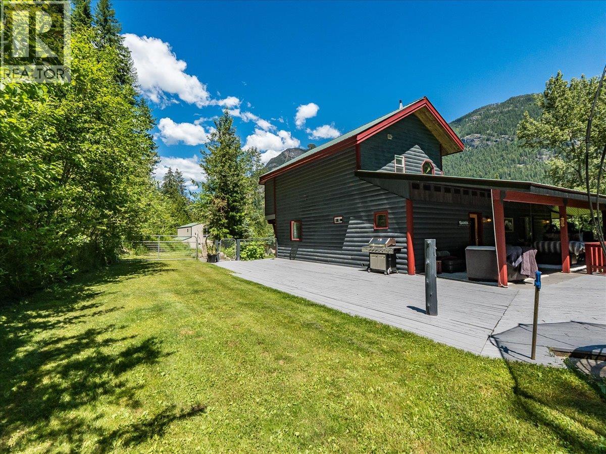 2809 Slocan Valley West Road Property Photo 21