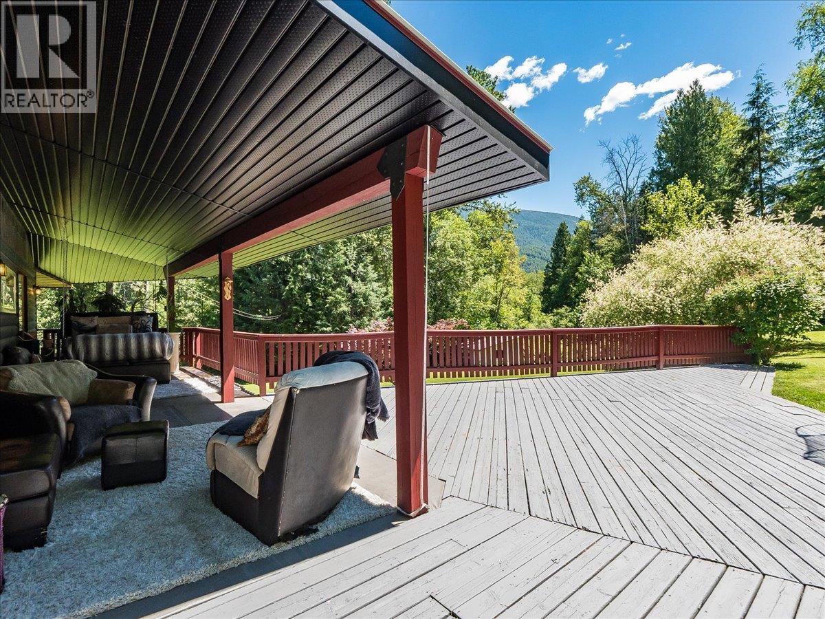 2809 Slocan Valley West Road Property Photo 23