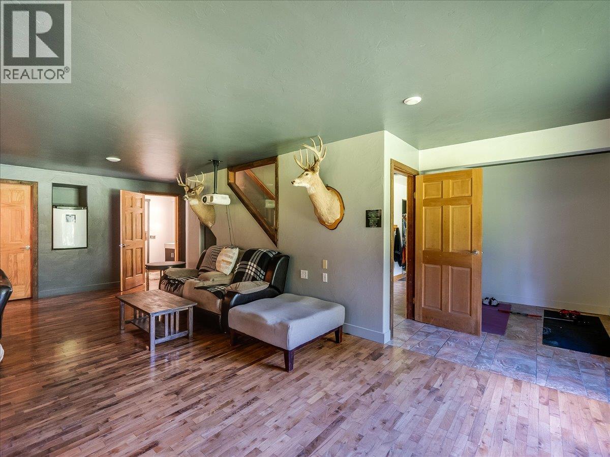 2809 Slocan Valley West Road Property Photo 28