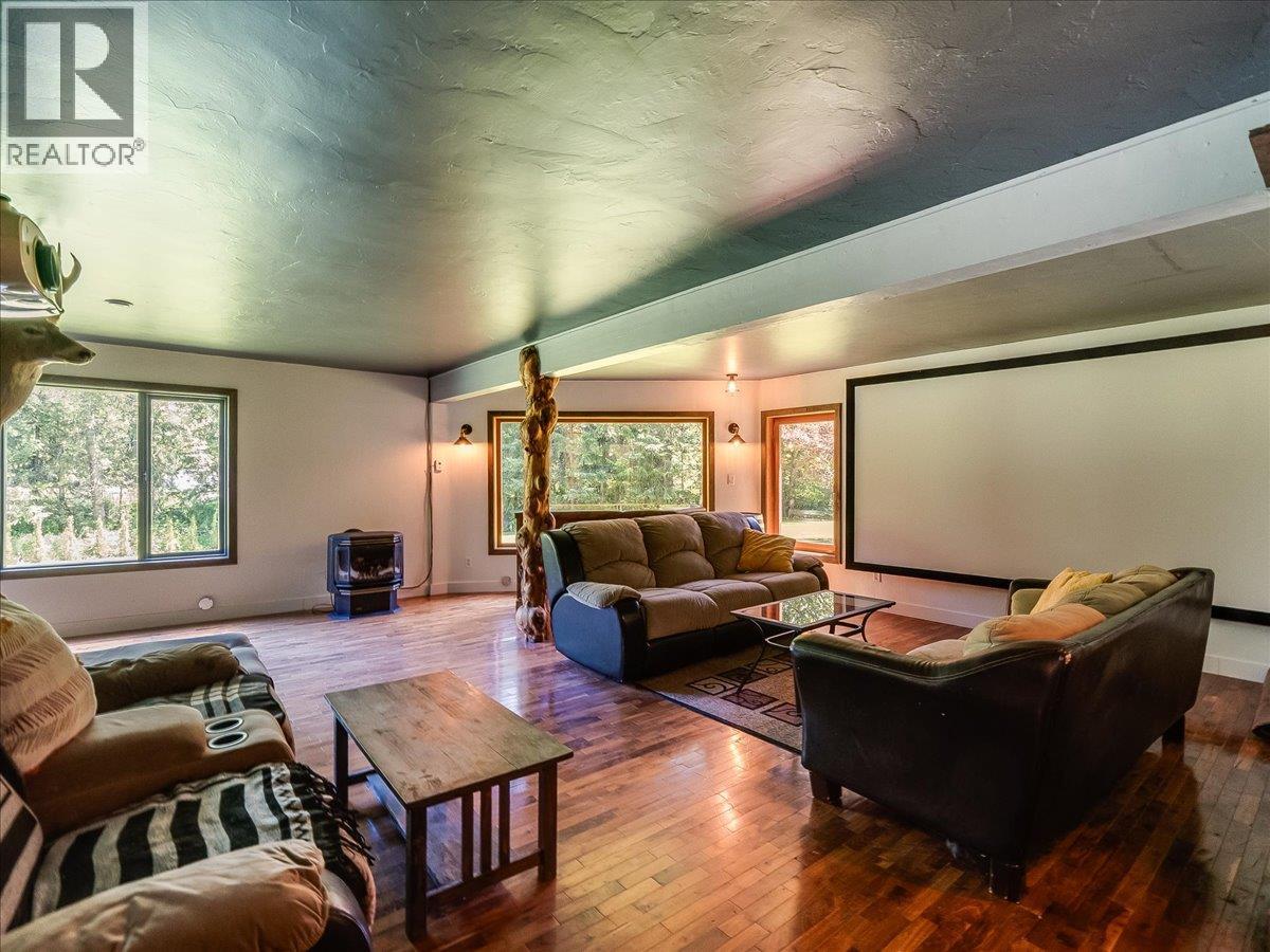 2809 Slocan Valley West Road Property Photo 31