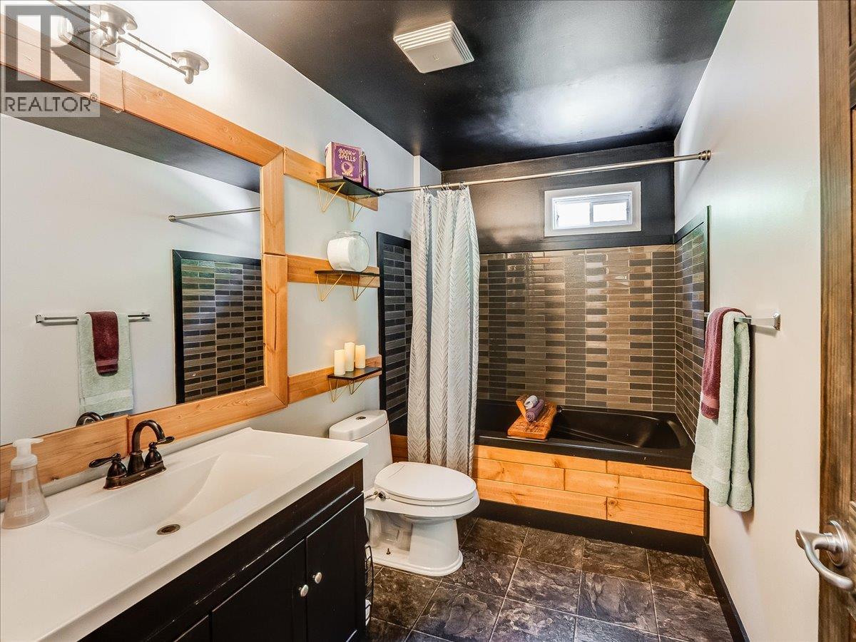 2809 Slocan Valley West Road Property Photo 60