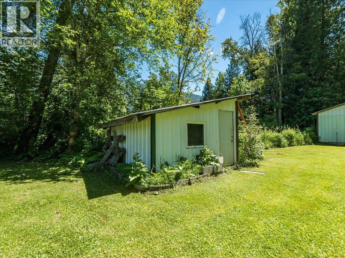 2809 Slocan Valley West Road Property Photo 73