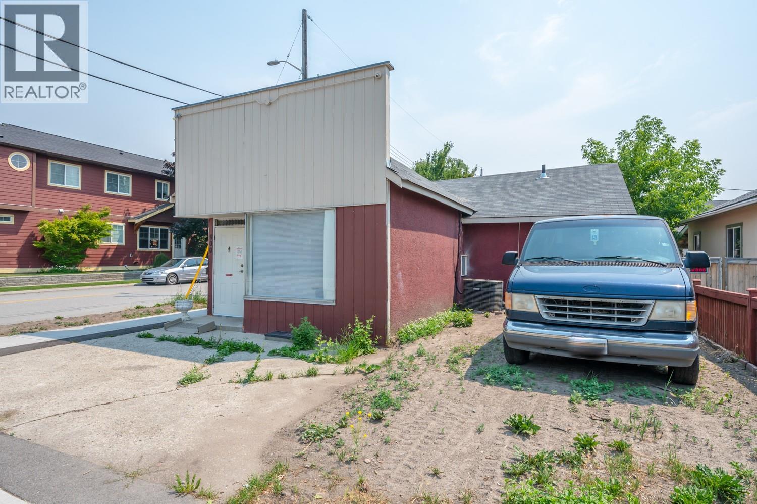 600 Wade Avenue W Property Photo 2