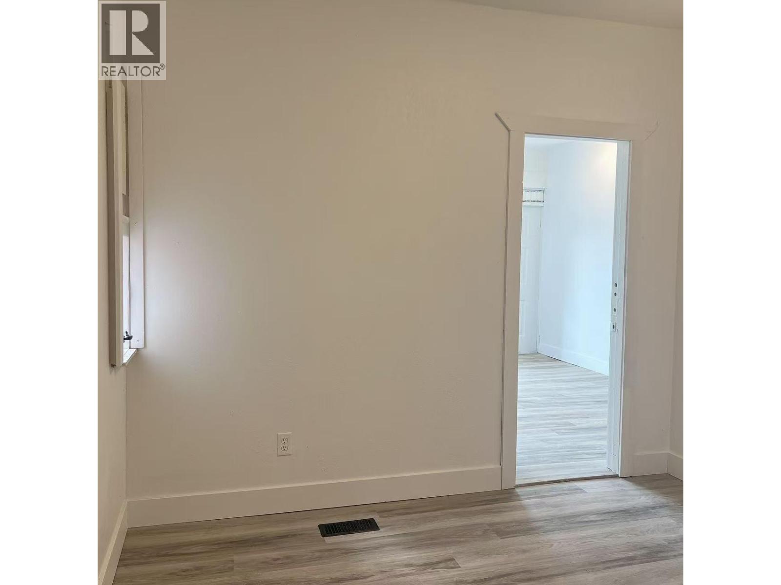 600 Wade Avenue W Property Photo 9