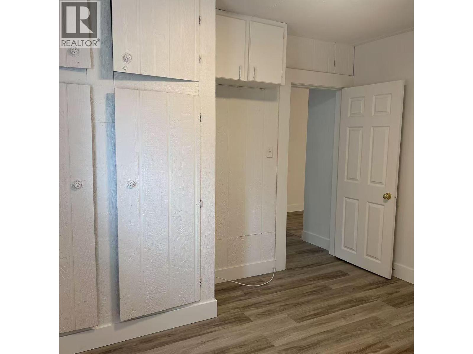 600 Wade Avenue W Property Photo 16