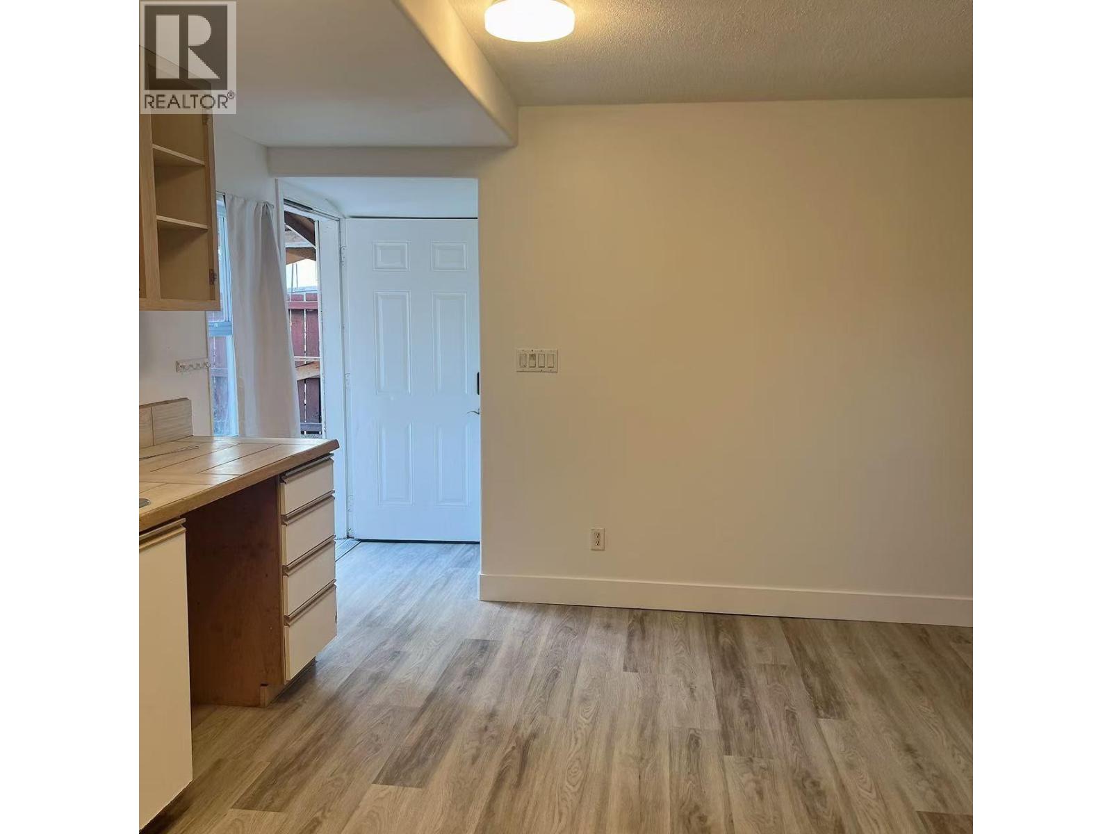 600 Wade Avenue W Property Photo 22