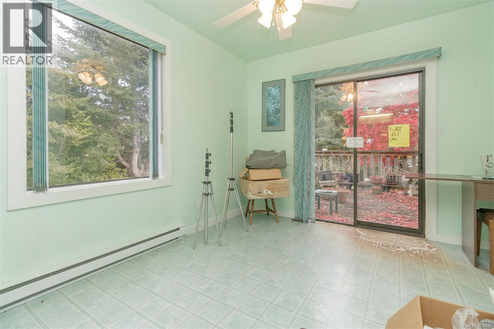6613 Sooke Rd Property Photo 15