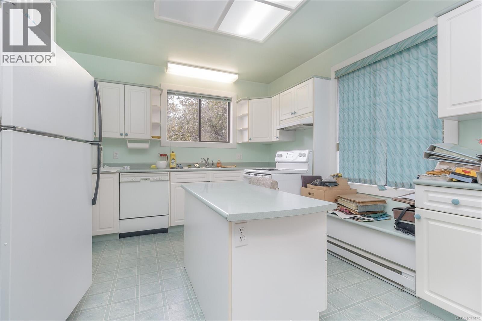 6613 Sooke Rd Property Photo 17