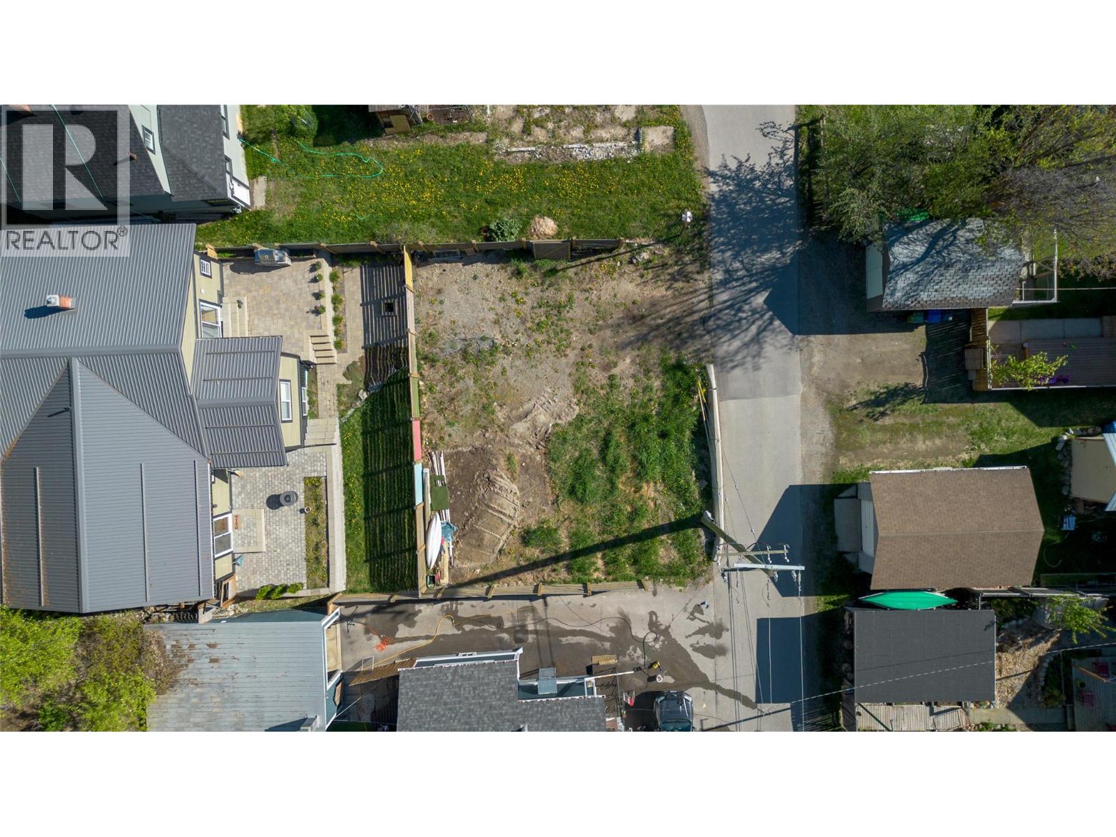 350b Kimberley Avenue Property Photo 9