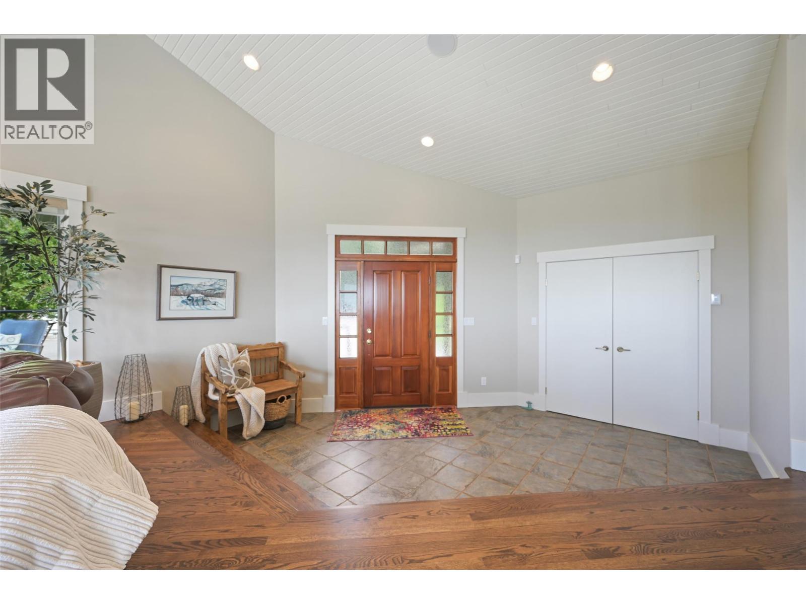 9520 Juniper Heights Road Property Photo 4