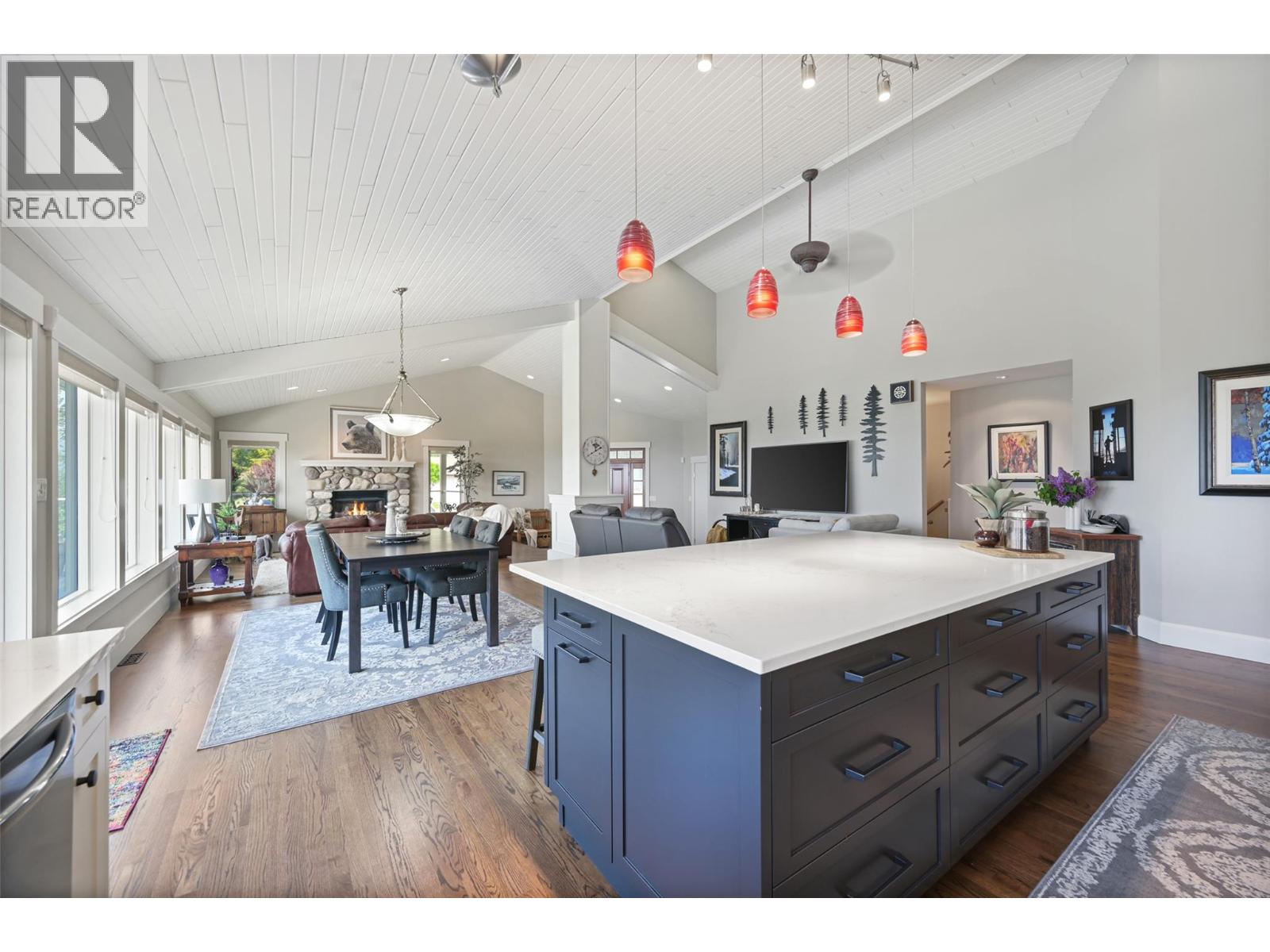 9520 Juniper Heights Road Property Photo 10
