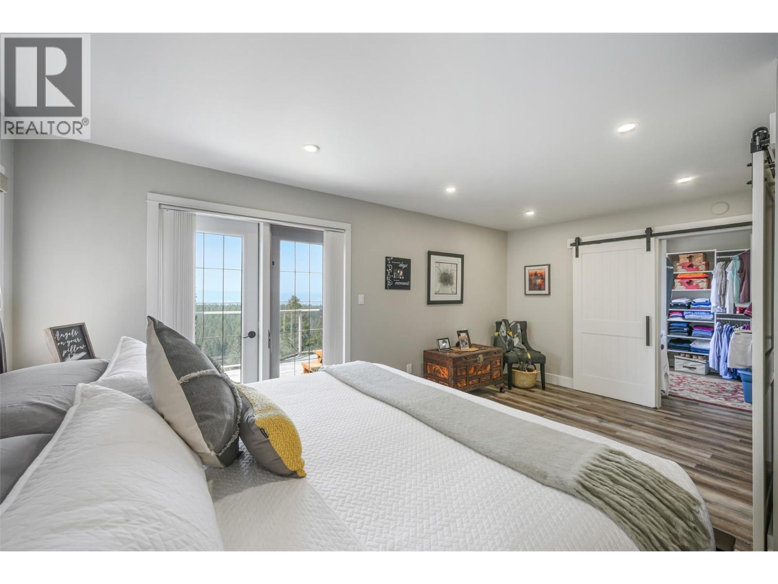 9520 Juniper Heights Road Property Photo 15