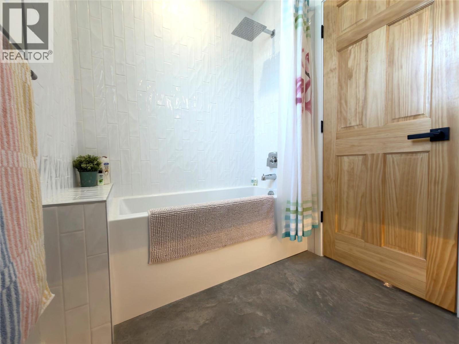 338 Burne Avenue Property Photo 57