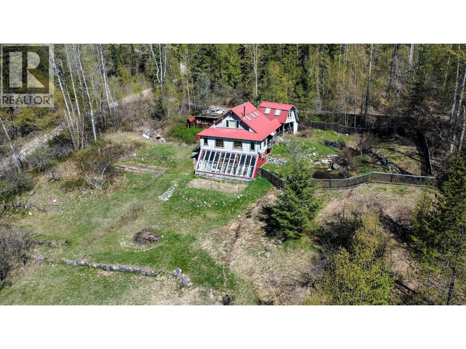 395 Boven Road Property Photo 2