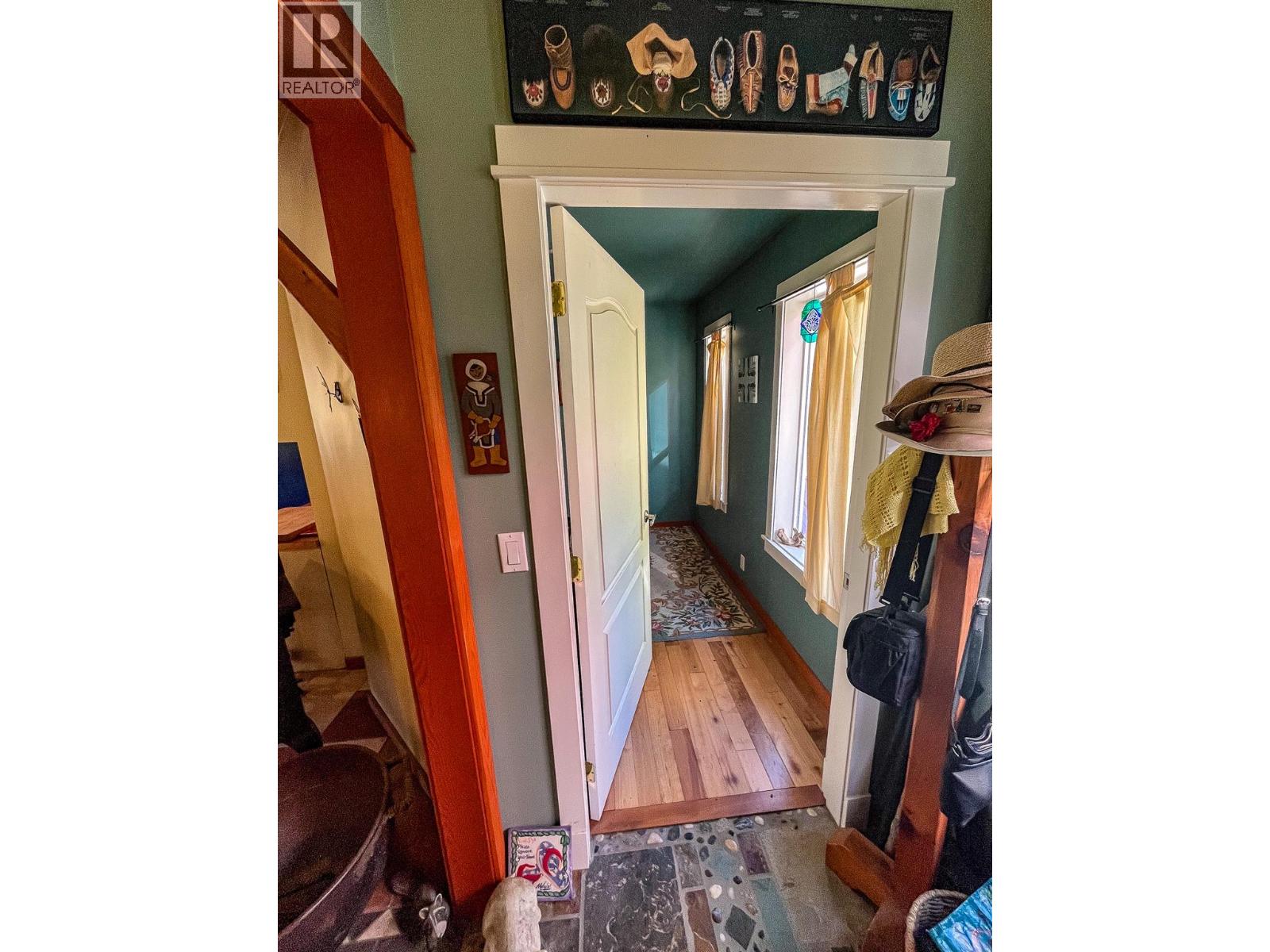 395 Boven Road Property Photo 8